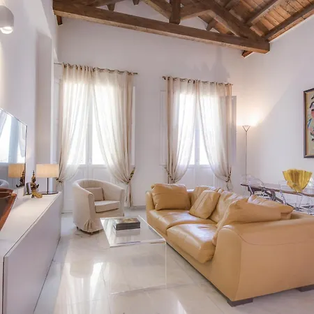 Right House - Characteristic Marina District Apartament Cagliari