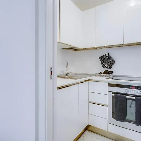 Right House - Characteristic Marina District Cagliari