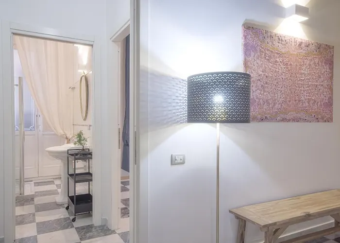 Right House - Characteristic Marina District Apartamento *