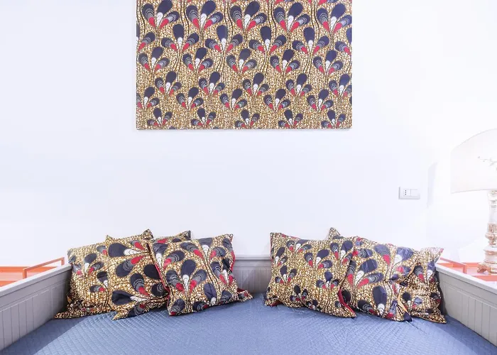 Right House - Characteristic Marina District Apartamento