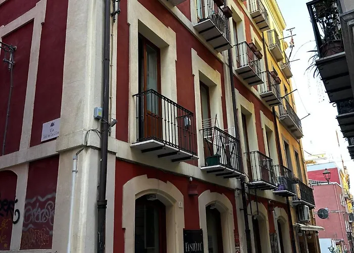 Right House - Characteristic Marina District Apartamento